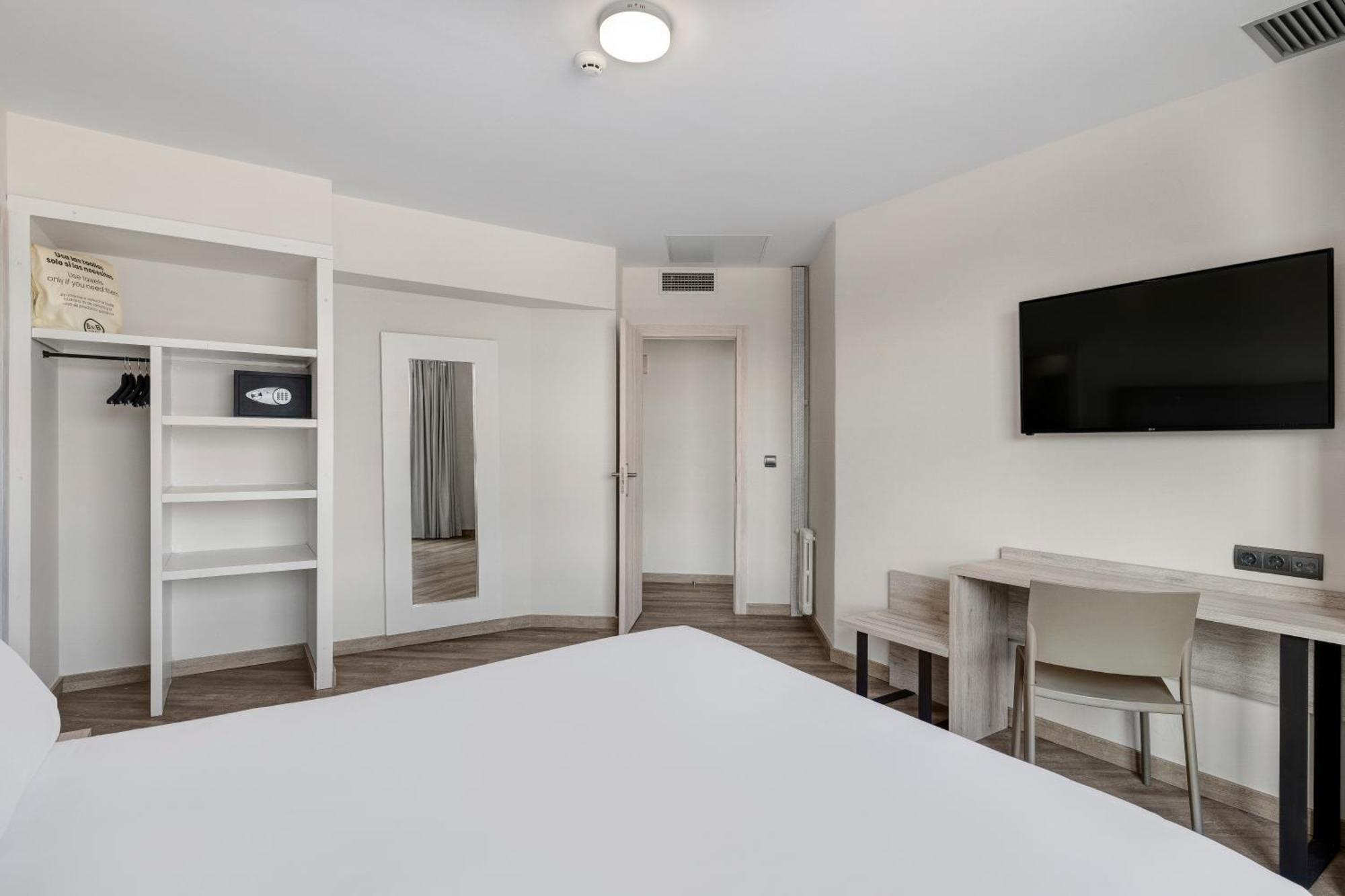 B&B Hotel Віго Екстер'єр фото