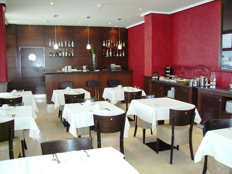 B&B Hotel Віго Екстер'єр фото